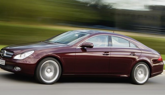 Mercedes-Benz triệu hồi 744.000 xe sang tại Mỹ Mercedes-Benz triệu hồi 744.000 xe sang tại Mỹ