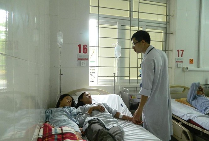 Ăn nấm độc, bốn người trong gia đình nhập viện Hiện sức khỏe của bốn người đã ổn định