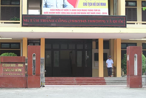 Kỷ luật Chủ tịch Hội đồng nhân dân, Trưởng ban Tổ chức TP Hà Tĩnh Kỷ luật Chủ tịch Hội đồng nhân dân, Trưởng ban Tổ chức TP Hà Tĩnh