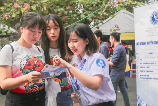 Sẽ không còn hướng nghiệp 'chay' Hoạt động hướng nghiệp hiện nay mang thiên hướng tư vấn tuyển sinh là chính