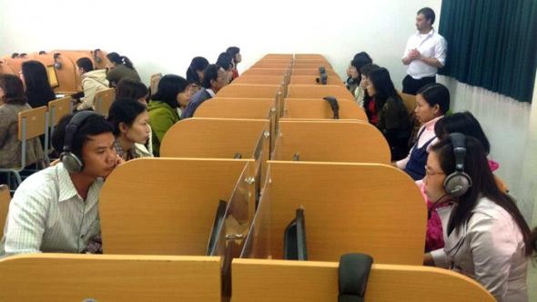 Trường ĐH cũng 'đau đầu' vì chuẩn ngoại ngữ cho sinh viên Để đạt chuẩn ngoại ngữ, các trường ĐH cũng đau đầu