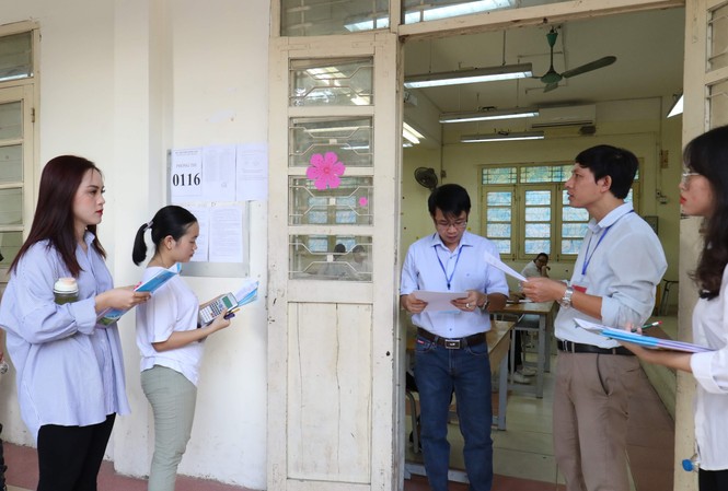 Thí sinh bị đánh trượt 'oan' quyết định học ĐH sư phạm Hà Nội Nhiều thí sinh bị trượt oan khi trường cố tình nâng điểm chuẩn. Ảnh mang tính minh họa.