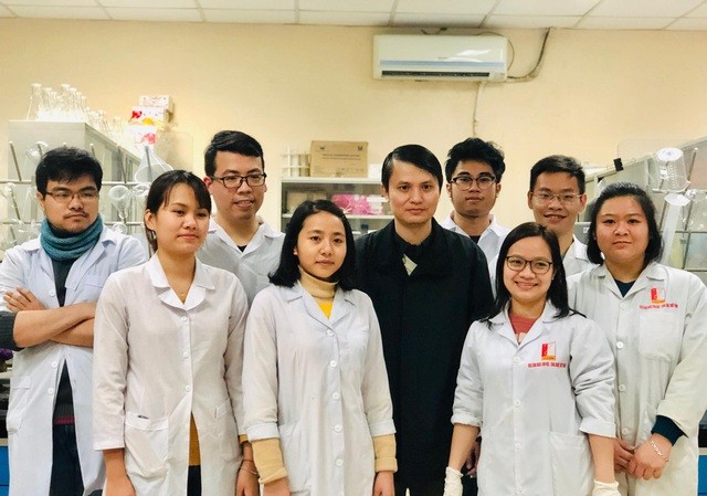 Công bố phương pháp thử virus Corona cho kết quả sau 70 phút TS. Lê Quang Hòa và nhóm nghiên cứu. Ảnh: Đinh Tiến