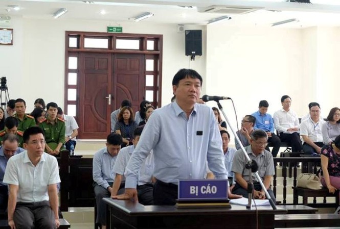 Luật sư: Ông Đinh La Thăng bị cấp dưới đổ tội? Bị cáo Đinh La Thăng tại tòa phúc thẩm.