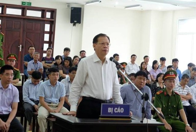 Sau kết án, cựu Tổng giám đốc PVN có thể tiếp tục nghiên cứu khoa học? Bị cáo Phùng Đình Thực tại tòa phúc thẩm.