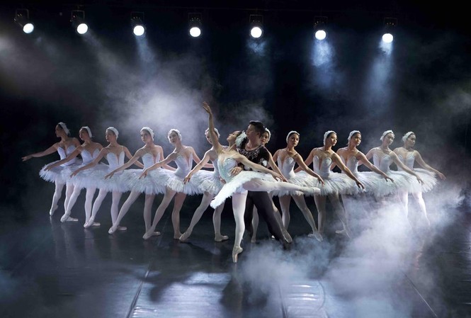Siêu phẩm Ballet 'Hồ Thiên Nga' sẽ trình diễn ở Công viên Hồ Thiên Nga- Ecopark Siêu phẩm Ballet 'Hồ Thiên Nga' sẽ trình diễn ở Công viên Hồ Thiên Nga- Ecopark