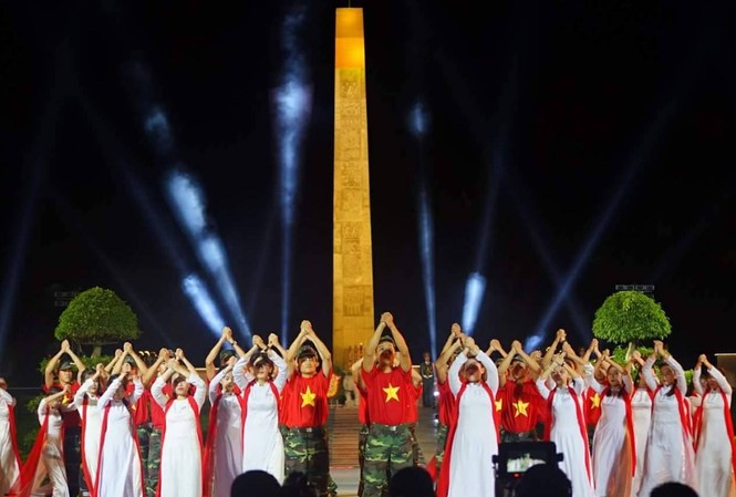 'Bài ca hy vọng' - liều thuốc tinh thần của những người tù chính trị ở Côn Đảo một thời 'Bài ca hy vọng' - liều thuốc tinh thần của những người tù chính trị ở Côn Đảo một thời