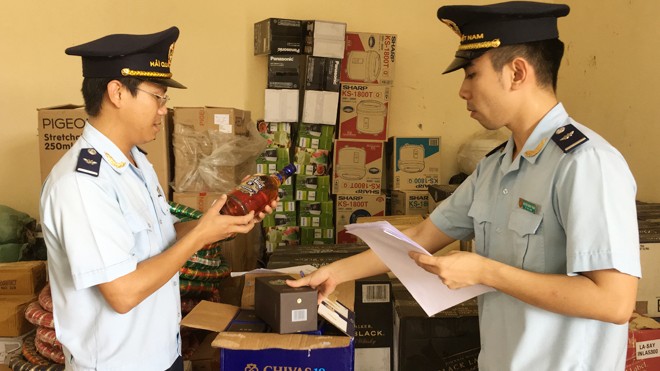 Phát hiện cơ sở sản xuất rượu giả quy mô lớn ở TPHCM Ảnh minh họa của: Tuấn Nguyễn
