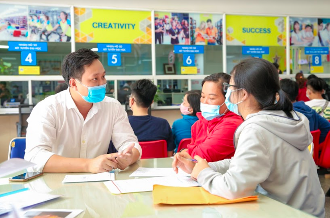 Điểm chuẩn trường ĐH Công nghệ TP. HCM: Tăng ít nhất 2 điểm Điểm chuẩn trường ĐH Công nghệ TP. HCM: Tăng ít nhất 2 điểm