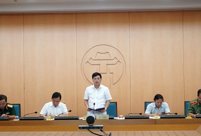 Hà Nội phê bình lãnh đạo nhiều quận, huyện không dự họp phòng chống dịch COVID-19 Phó Chủ tịch UBND thành phố Hà Nội Ngô Văn Quý phê bình 6 quận, huyện không bố trí lãnh đạo họp phòng chống dịch COVID-19