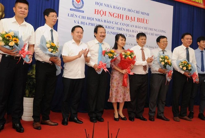 Ra mắt ban thư ký Liên chi hội Nhà báo trung ương tại TPHCM Ban thư ký Liên chi hội Nhà báo TPHCM