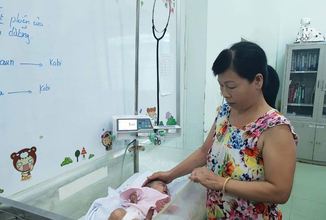 Cứu thành công bàn tay bé sơ sinh bị hoại tử lồi xương Cứu thành công bàn tay bé sơ sinh bị hoại tử lồi xương