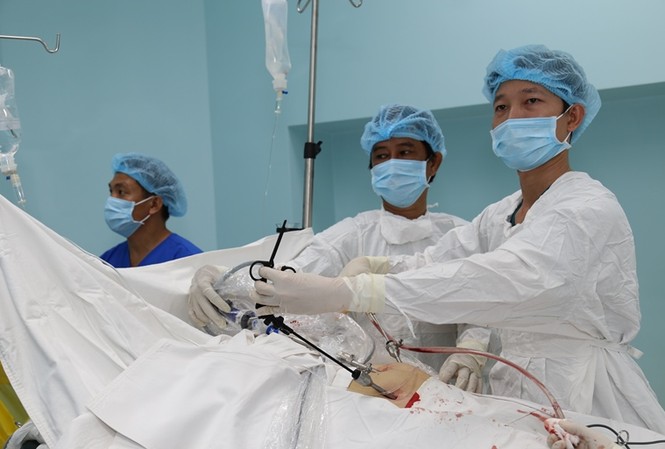 Báo động đỏ liên viện cứu sống bệnh nhân vỡ thai ngoài tử cung Báo động đỏ liên viện cứu sống bệnh nhân vỡ thai ngoài tử cung