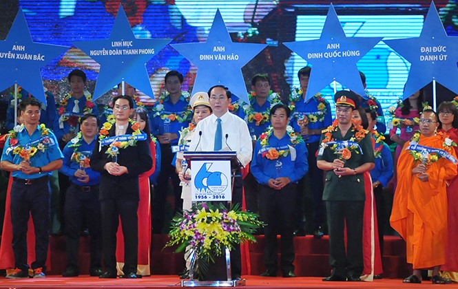 Đảng, Nhà nước và nhân dân luôn đặt niềm tin vào thế hệ trẻ (*) Chủ tịch nước Trần Đại Quang phát biểu tại Lễ kỷ niệm 60 năm Ngày truyền thống Hội LHTN Việt Nam