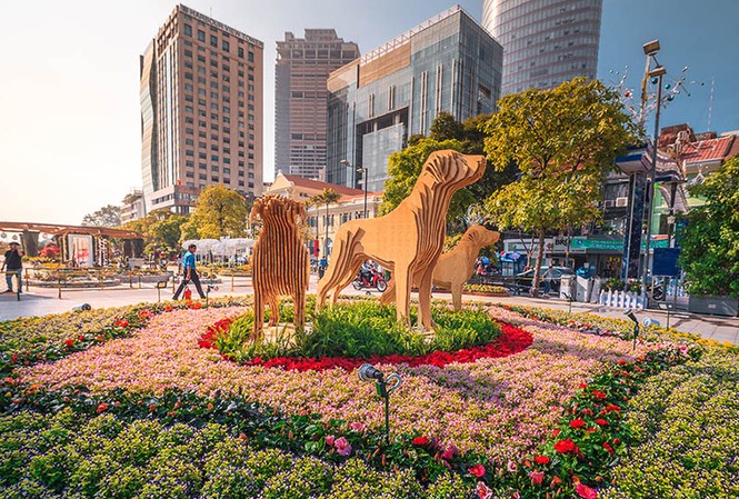 Đường Hoa Nguyễn Huệ với những công nghệ mới Đường Hoa Nguyễn Huệ với những công nghệ mới