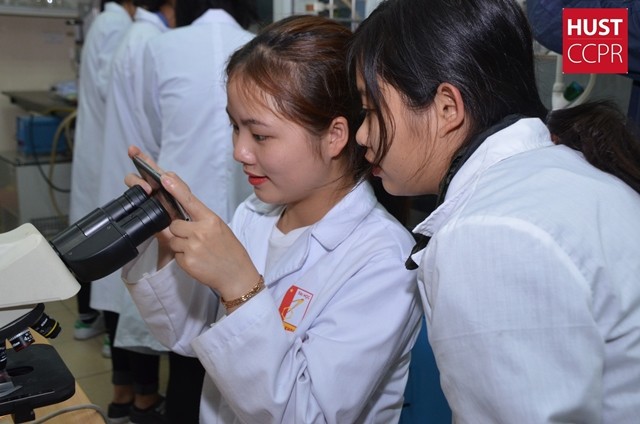 Cơ hội 'Trải nghiệm đại học - Định hướng tương lai' miễn phí Chương trình "Trải nghiệm Đại học - Định hướng tương lai" dành cho học sinh THPT. (Ảnh minh hoạ)