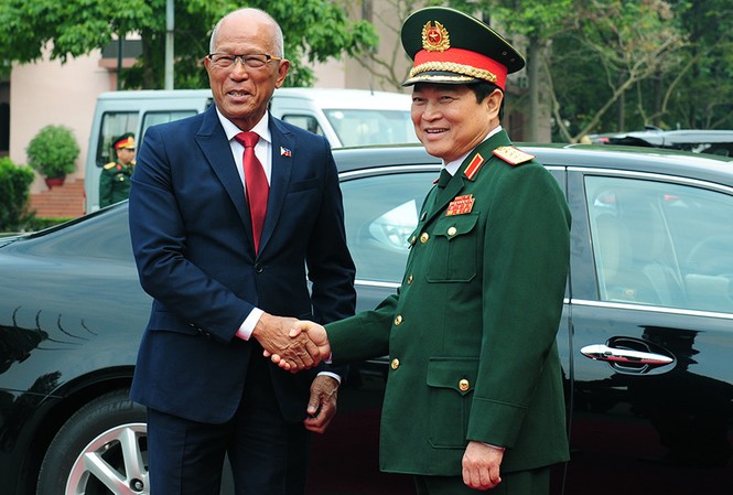 Bộ trưởng Quốc phòng Philippines thăm chính thức Việt Nam Bộ trưởng Quốc phòng Philippines thăm chính thức Việt Nam
