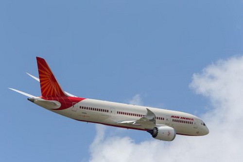 Một máy bay cố gắng liên lạc MH17 trước khi bị bắn Một chiếc Boeing 787 của hãng hàng không Air India - Ảnh: Reuters
