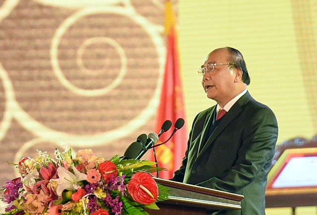 Thủ tướng: Bắc Ninh phải là hình mẫu độc đáo về tư duy phát triển thịnh vượng Thủ tướng Nguyễn Xuân Phúc phát biểu tại buổi lễ.