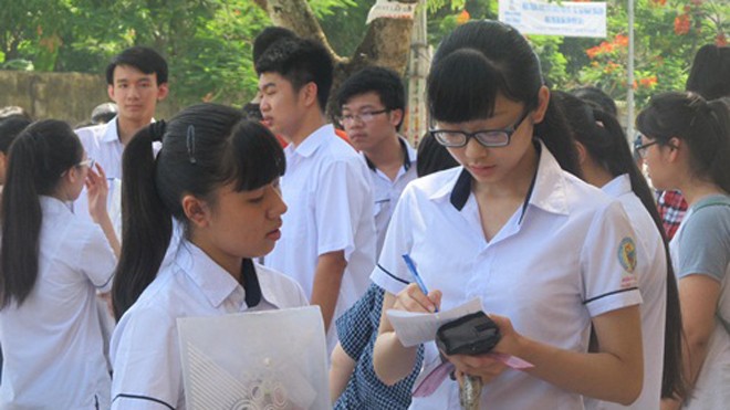 Câu hỏi về biển đảo: Nhiều thí sinh đạt điểm tuyệt đối Thí sinh tham dự kỳ thi tốt nghiệp THPT năm 2014.