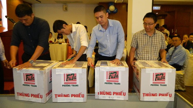 Đi xe đò, trúng thưởng ô tô Đi xe đò, trúng thưởng ô tô