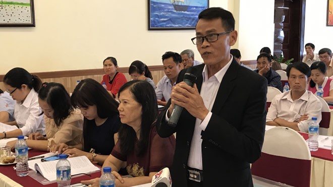 “Tuýt còi” thu phí tác quyền âm nhạc trên tivi vì 3 lý do Đại diện Hiệp hội khách sạn Đà Nẵng cho rằng việc thu phí tác quyền âm nhạc trên tivi trong khách sạn sẽ dẫn đến hiện tượng phí chồng phí. Ảnh: Thanh Trần.