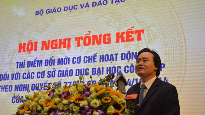Bộ trưởng Phùng Xuân Nhạ: Tự chủ đại học còn hạn chế Bộ trưởng Phùng Xuân Nhạ: Tự chủ đại học còn hạn chế