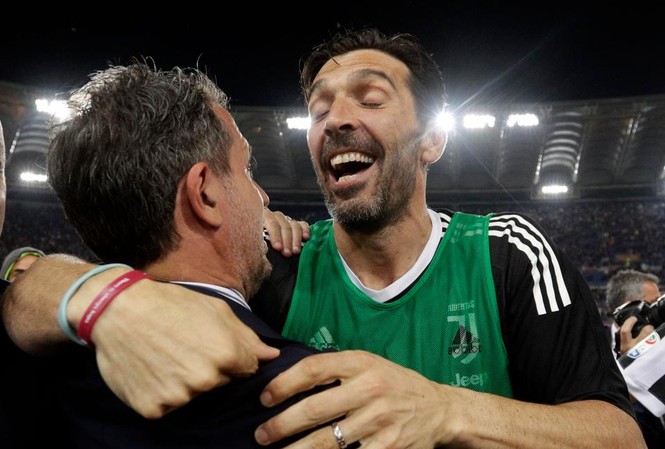 Thủ môn huyền thoại Buffon chính thức rời Juventus Thủ môn huyền thoại Buffon chính thức rời Juventus
