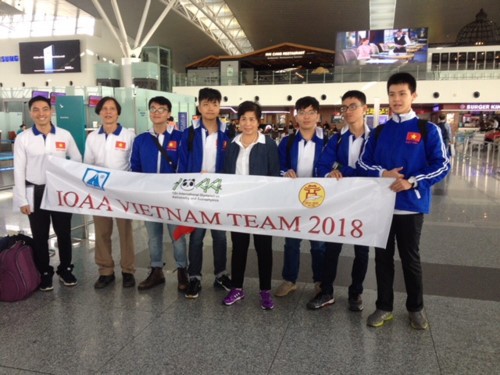 Việt Nam 'lên ngôi' Thiên văn và Vật lí thiên văn học Đoàn học sinh Việt Nam tham dự cuộc thi Olympic Thiên văn và Vật lí thiên văn quốc tế (IOAA) 2018