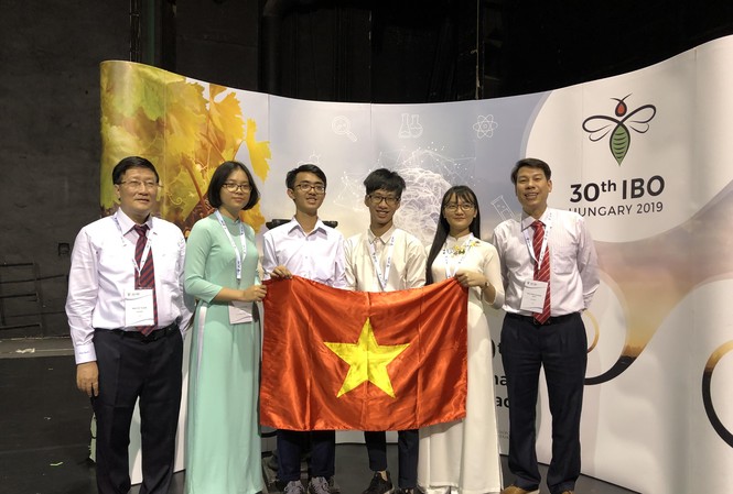 Đoàn Việt Nam dự thi Olympic Sinh học quốc tế đều đạt huy chương Đoàn Việt Nam dự thi Oympic Sinh học quốc tế đều đạt huy chương