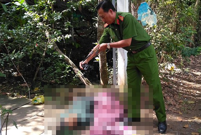 Phát hiện người đàn ông tử vong trước quán cà phê Hiện trường vụ việc.