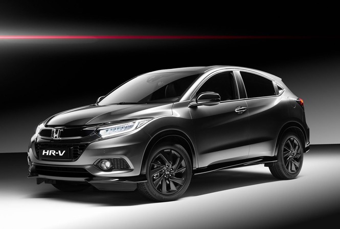 Honda HR-V Sport sử dụng động cơ 1.5L tăng áp như Civic Honda HR-V Sport sẽ có một số thay đổi nhỏ về nội và ngoại thất.