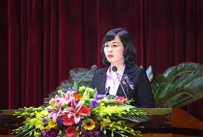 Quảng Ninh bầu bổ sung 3 Phó Chủ tịch UBND, HĐND Bà Trịnh Thị Minh Thanh, Phó Chủ tịch Thường trực HĐND tỉnh, phát biểu tại kỳ họp.