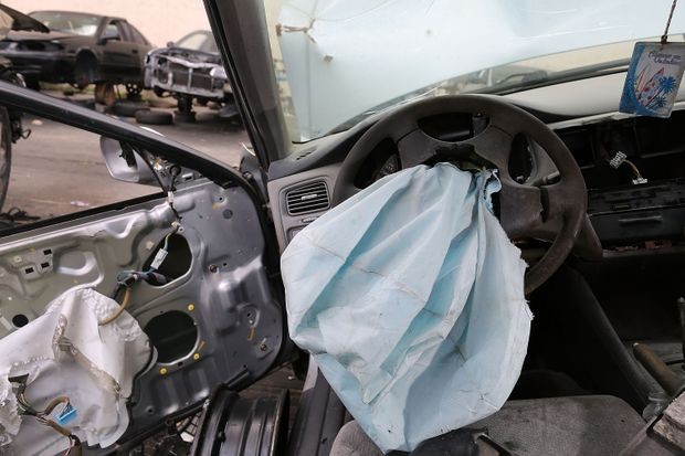 Honda triệu hồi 1,2 triệu xe vì lỗi túi khí Takata Honda triệu hồi 1,2 triệu xe do lỗi túi khí Takata. Ảnh: The Globe and Mail