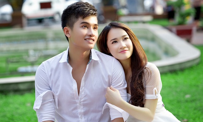 Hotgirl 'bánh giò' Nhã Phương tình tứ bên siêu mẫu Minh Quân Hotgirl 'bánh giò' Nhã Phương tình tứ bên siêu mẫu Minh Quân
