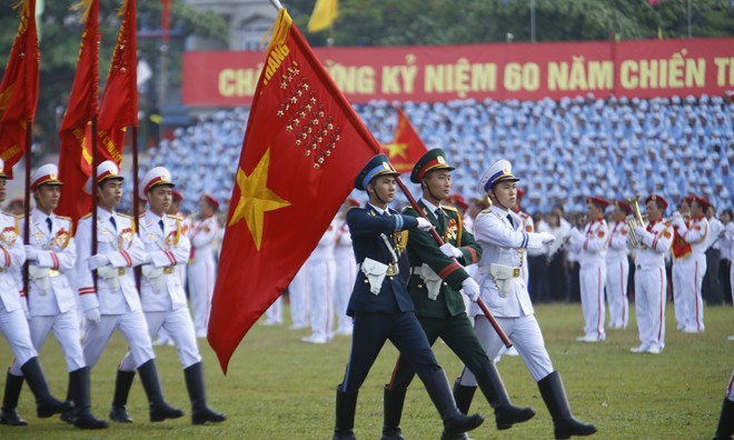 Toàn cảnh lễ diễu binh 60 năm chiến thắng Điện Biên Phủ Toàn cảnh lễ diễu binh 60 năm chiến thắng Điện Biên Phủ