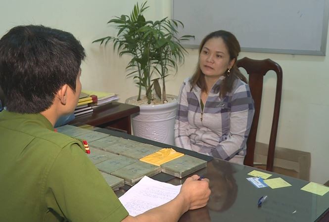 Truy tố người phụ nữ được thuê chuyển 22 bánh ma túy Phan Thị Đào và tang vật của vụ án