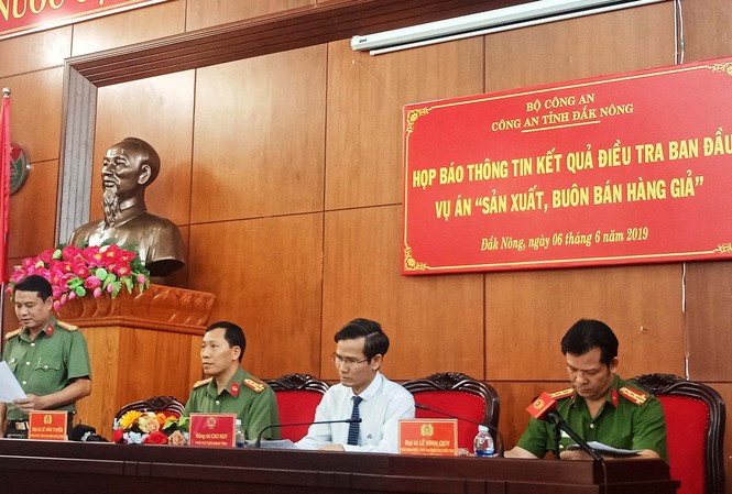 Đại gia Trịnh Sướng chỉ là một mắt xích nhỏ trong vụ án lớn Công an tỉnh Đắk Nông công khai kết quả điều tra ban đầu tại buổi họp báo