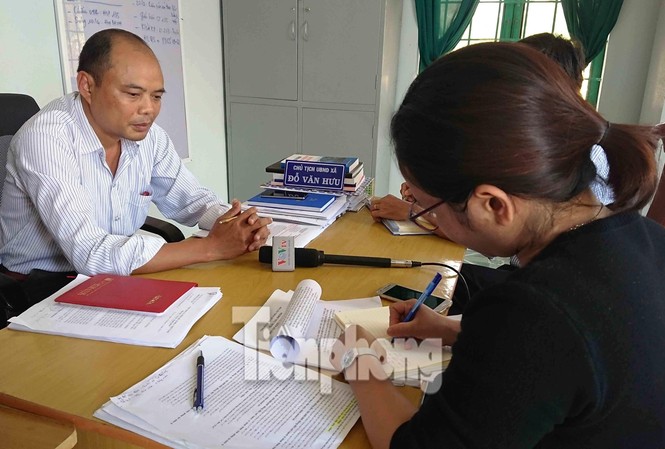 Sau 3 cán bộ địa chính bị bắt, đến lượt chủ tịch xã bị khởi tố Ông Đỗ Văn Hưu trong lần làm việc với PV Tiền Phong vào tháng 4/2018