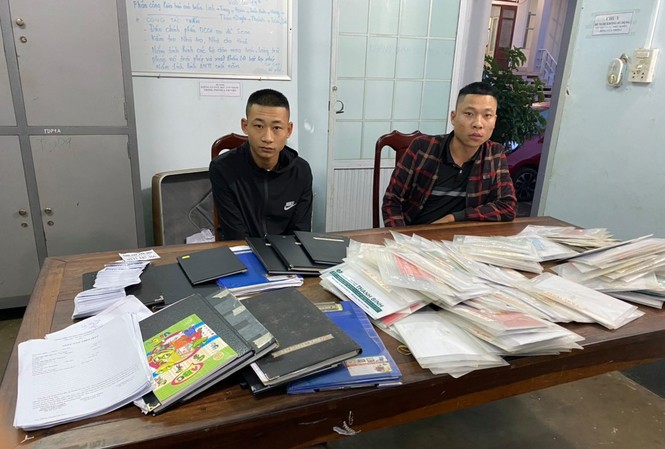 Băng nhóm từ Hải Phòng vào Đắk Lắk cho vay ‘cắt cổ’ lãi suất 243,3%/năm Các đối tượng tại cơ quan điều tra