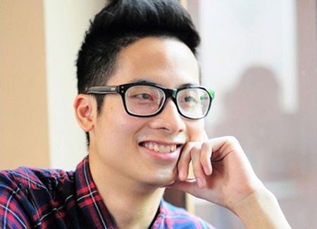 Làm quen vlogger đình đám nhất cộng đồng mạng JVevermind tên thật là Trần Đức Việt, sinh năm 1992