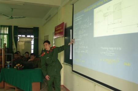 Sinh viên VN chế tạo môđun phóng đạn rải nhiễu tàu hải quân Sinh viên VN chế tạo môđun phóng đạn rải nhiễu tàu hải quân