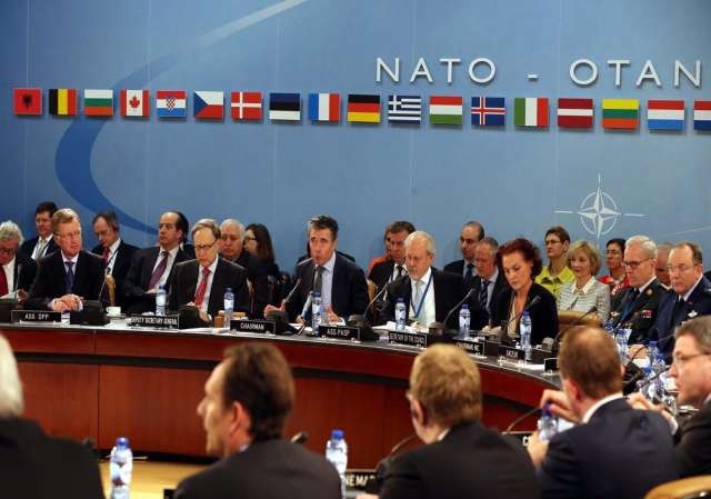 NATO tính học 'mô hình Nga' ở Crimea NATO tính học 'mô hình Nga' ở Crimea