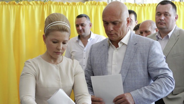 Hơn 35 triệu cử tri Ukraine bắt đầu bầu Tổng thống Hơn 35 triệu cử tri Ukraine bắt đầu bầu Tổng thống