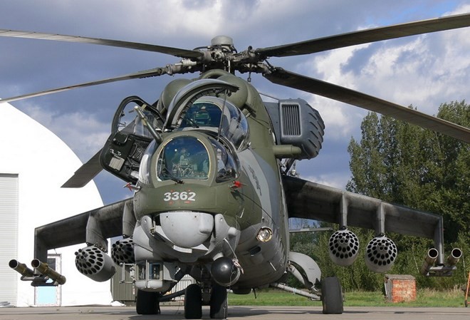 Vì sao Nga dỡ cấm vận vũ khí đối với Pakistan? Trực thăng chiến đấu Mi-35 Hind mà Pakistan có ý định mua của Nga. (Nguồn: airliners.net)