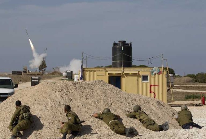 Israel khoe chiến tích hệ thống phòng thủ tên lửa Iron Dome Israel khoe chiến tích hệ thống phòng thủ tên lửa Iron Dome