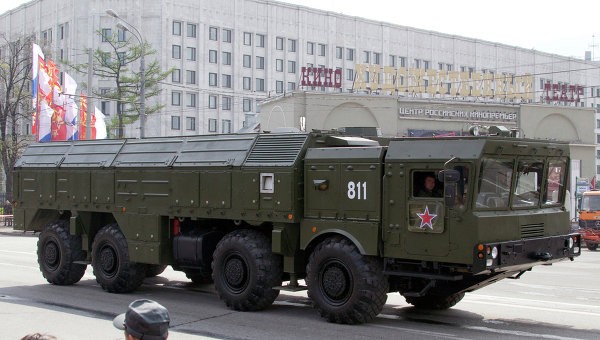 Nga báo động đơn vị tên lửa chiến thuật Iskander-M Tổ hợp tên lửa Iskander-M. Ảnh: RIA Novosti