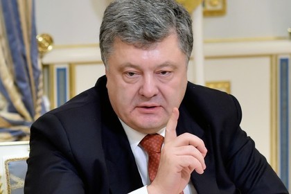 Tổng thống Ukraine nói 'quyết tâm giành lại miền Đông' Tổng thống Ukraine Petro Poroshenko tuyên bố sẽ giành lại quyền kiểm soát vùng Donbass. Ảnh: Kommersant