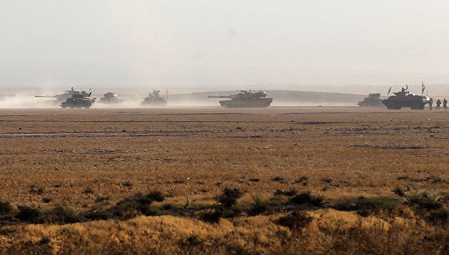 Mỹ mở hành lang cho phiến quân IS rút từ Mosul sang Syria? Ảnh: AFP