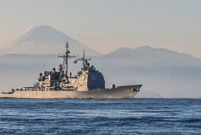 Chiến hạm Mỹ mắc cạn, gây tràn dầu ngoài khơi Nhật Bản Ảnh: NavyTimes